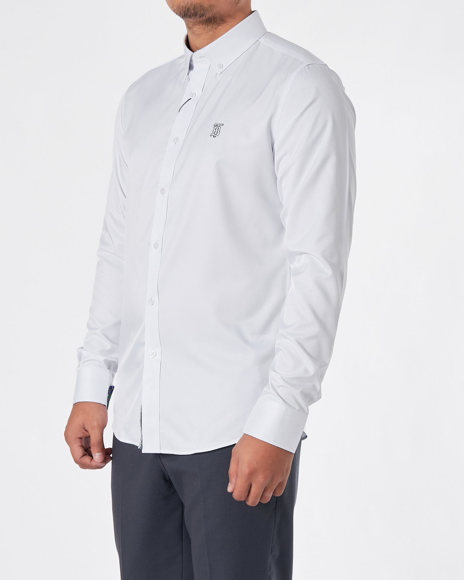 BUR Casual Fit Logo Embroidered Men White Shirts Long Sleeve 22.90