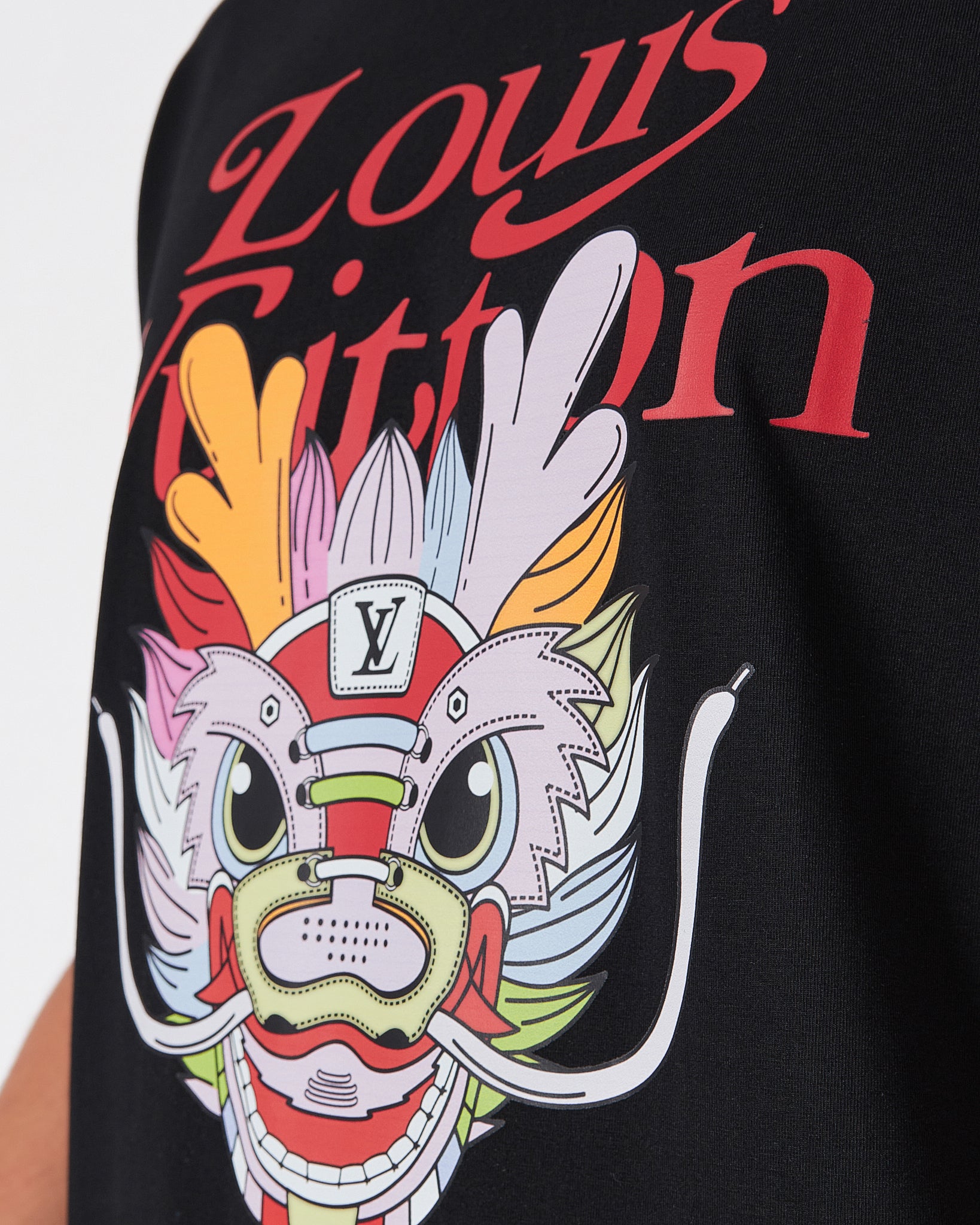 LV Dragon Printed Men Black T-Shirt 17.90