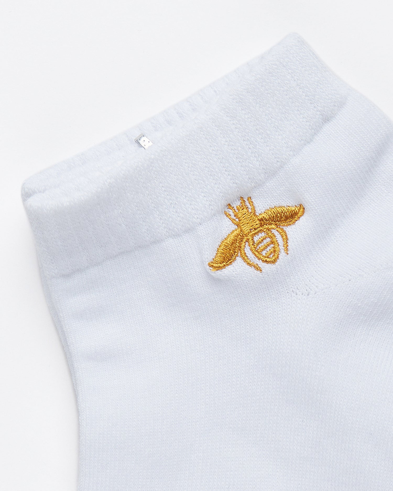 GUC Bee Embroidered White Low Cut 1 Pairs Socks 1.90