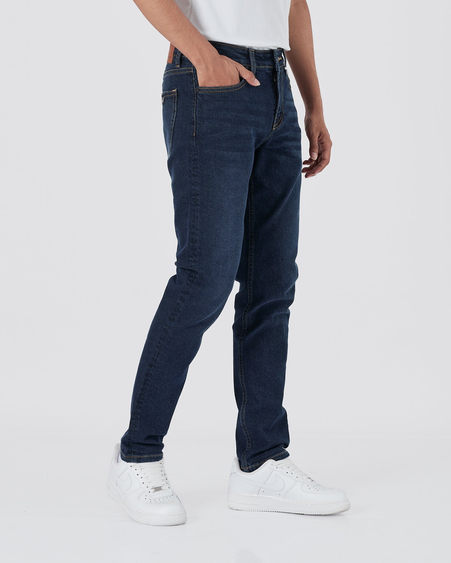 ARM Men Blue Slim Fit Jeans 23.90