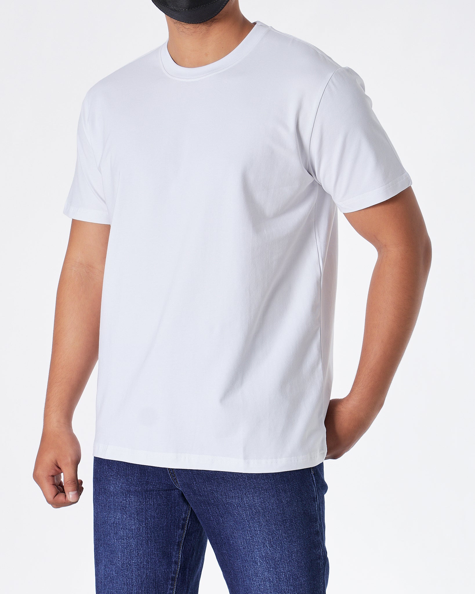 MOI OUTFIT-ABA Plain Color Men White T-Shirt 14.90