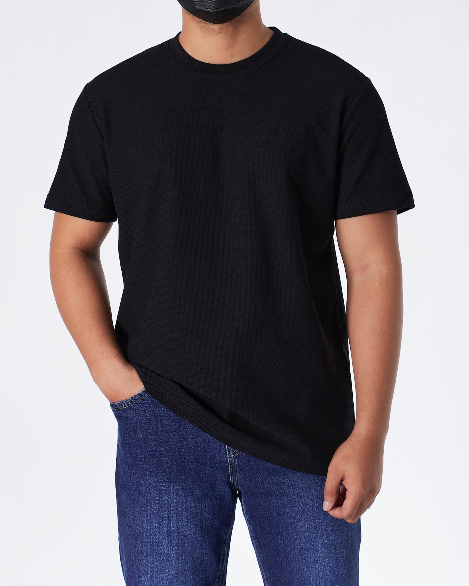 MOI OUTFIT-ABA Solid Color Comfort Men Black T-Shirt 14.90