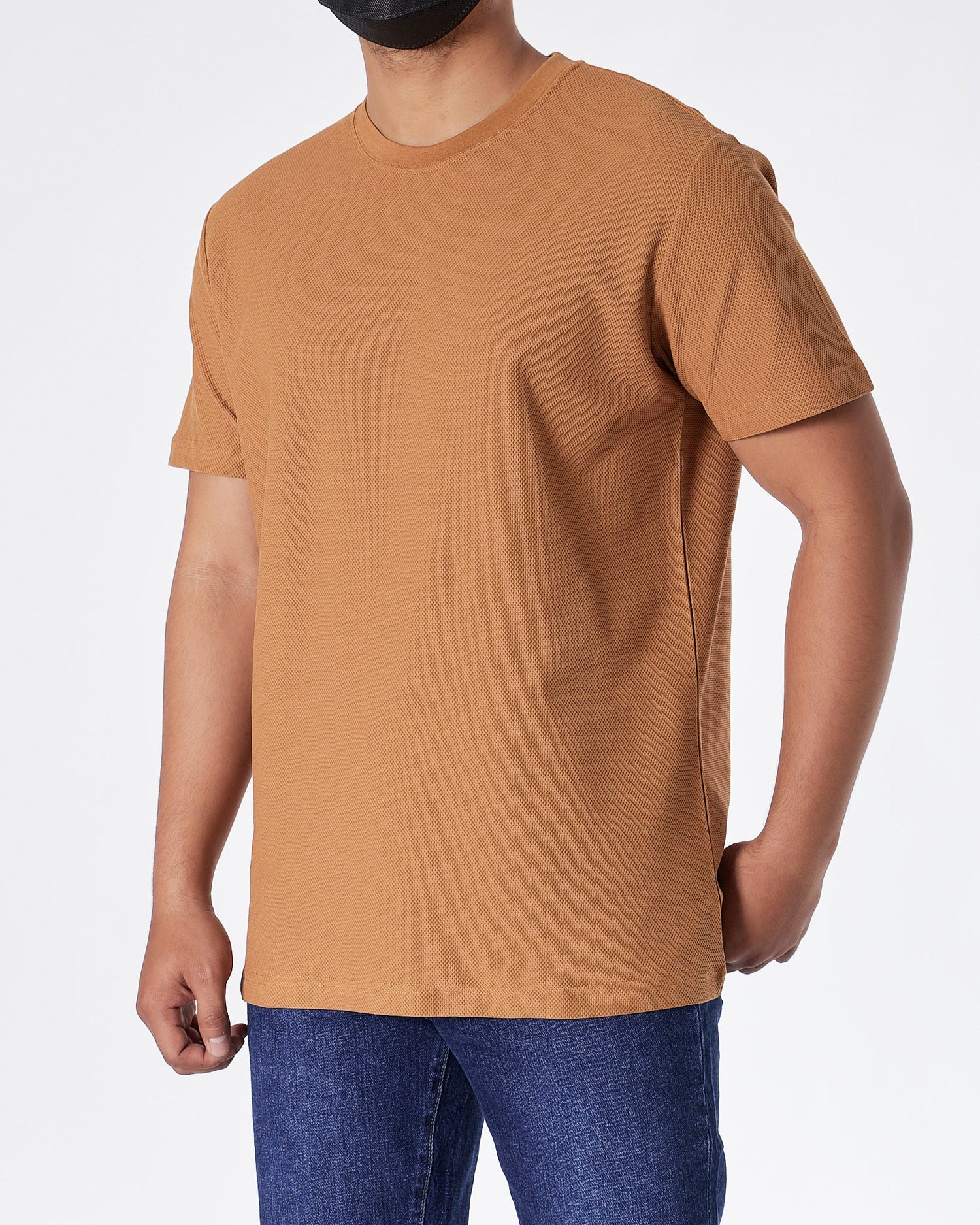 MOI OUTFIT-ABA Solid Color Comfort Men Brown T-Shirt 14.90