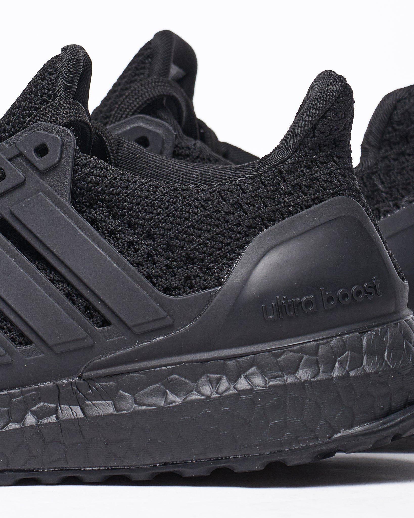 Ultra boost triple hot sale black outfit