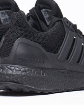 MOI OUTFIT-ADI Ultra Boost Black Runners Shoes 39.90