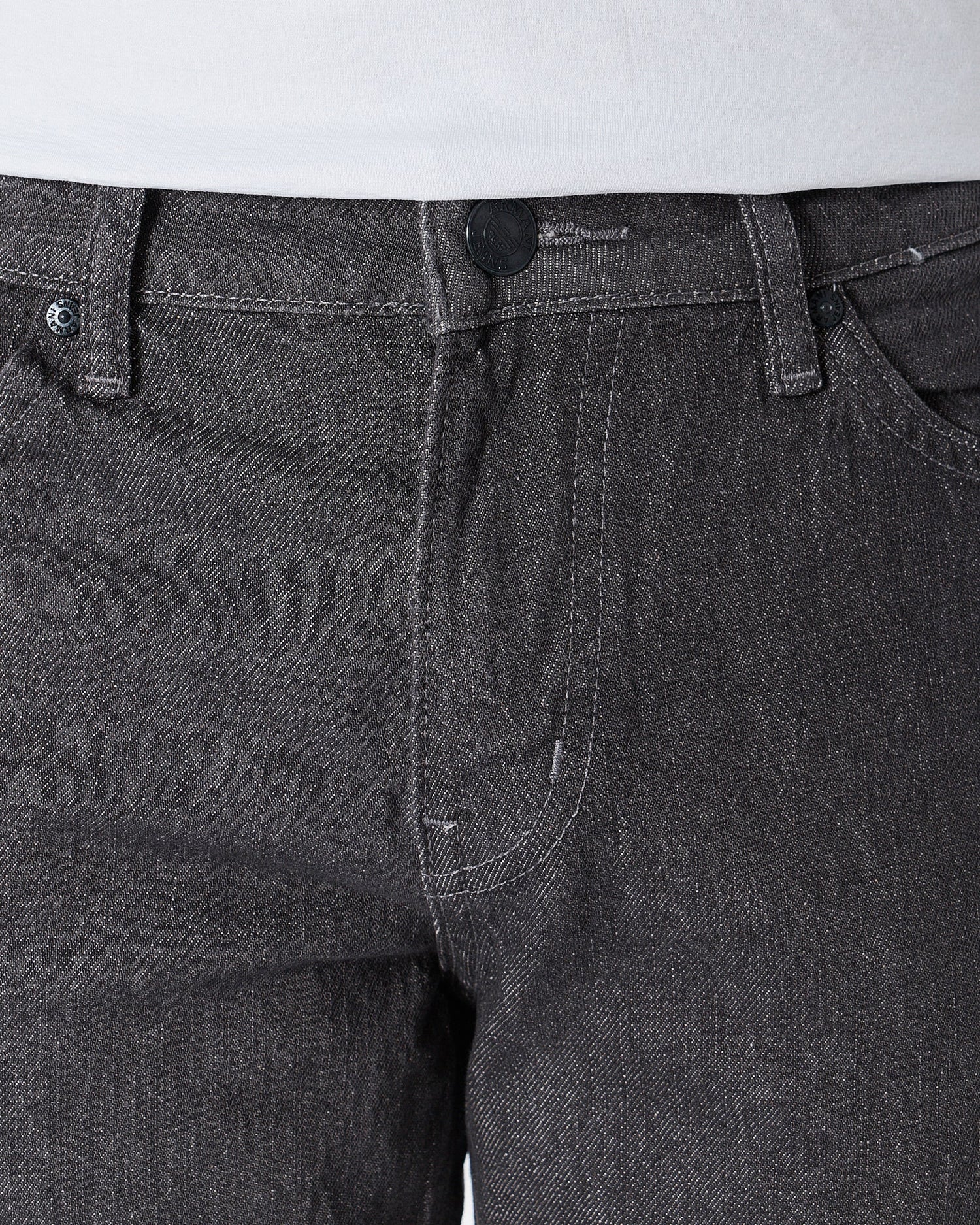MOI OUTFIT-ARM Men Dark Grey Short Jeans 18.90