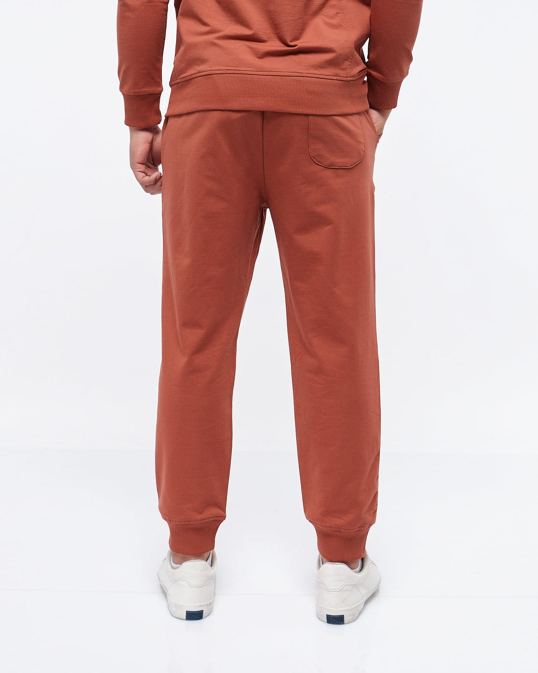 MOI OUTFIT-B Logo Embroidered Men Jogger 18.90