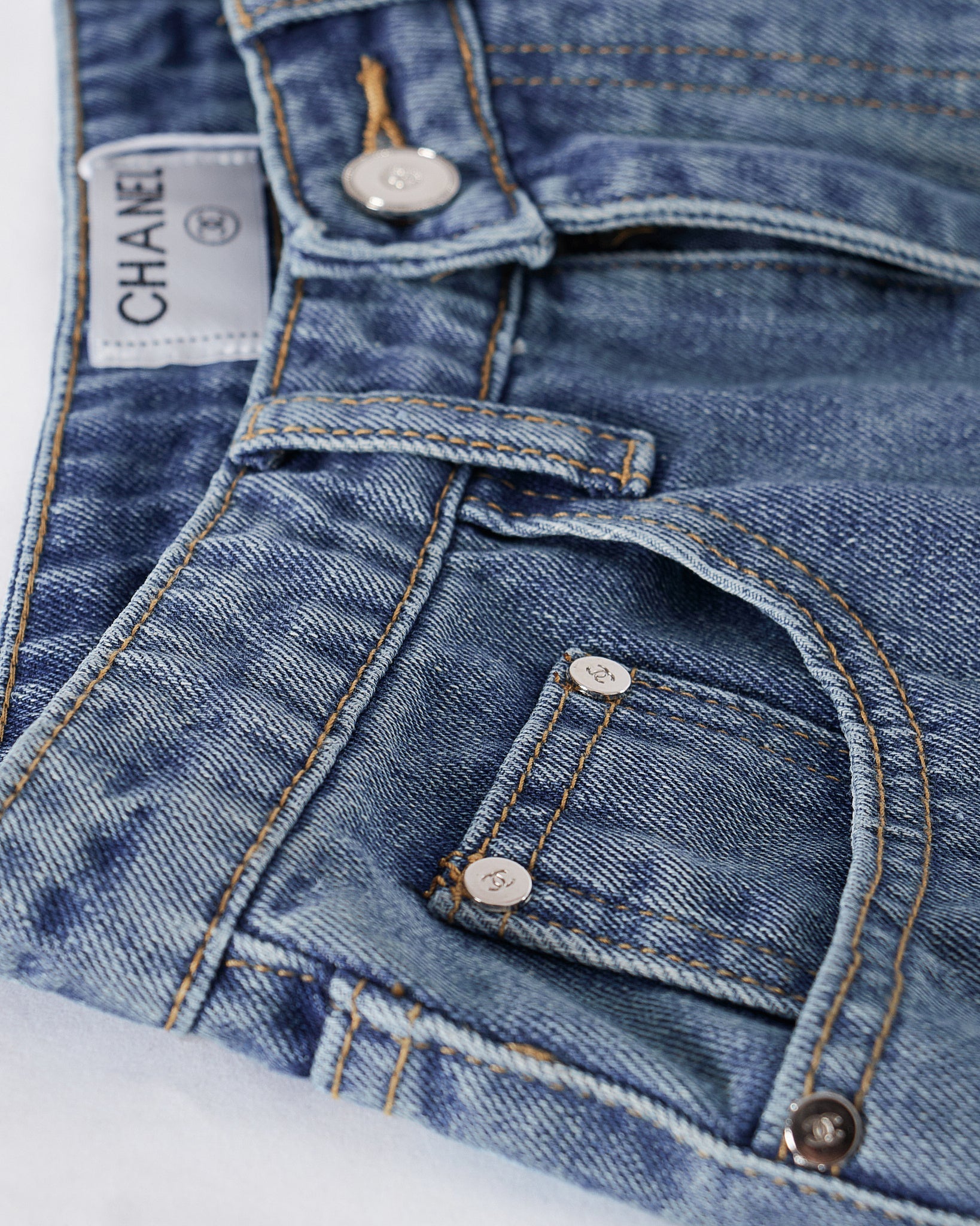 MOI OUTFIT-CC Lady Blue Short Jeans 55.90