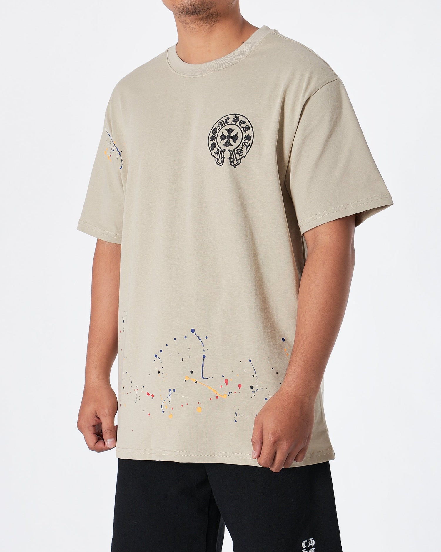 MOI OUTFIT-CH Ink Splash Men Cream T-Shirt 24.90