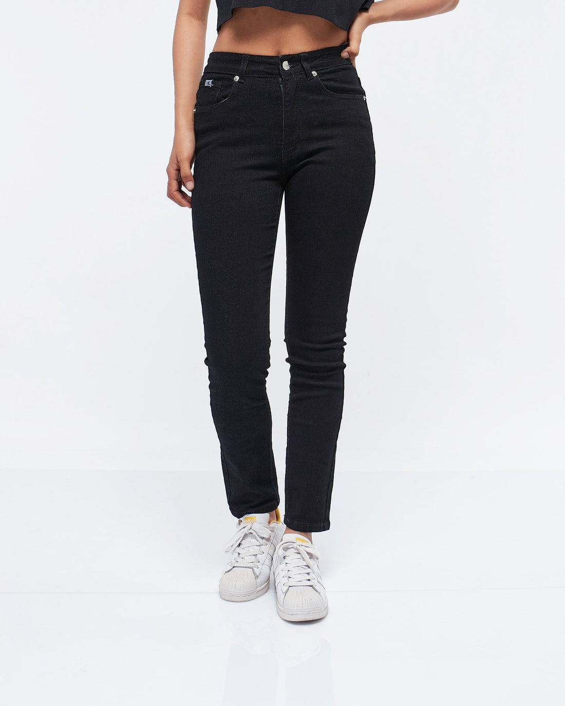 MOI OUTFIT-CK High Waist Slim Fit Lady Jeans 18.90