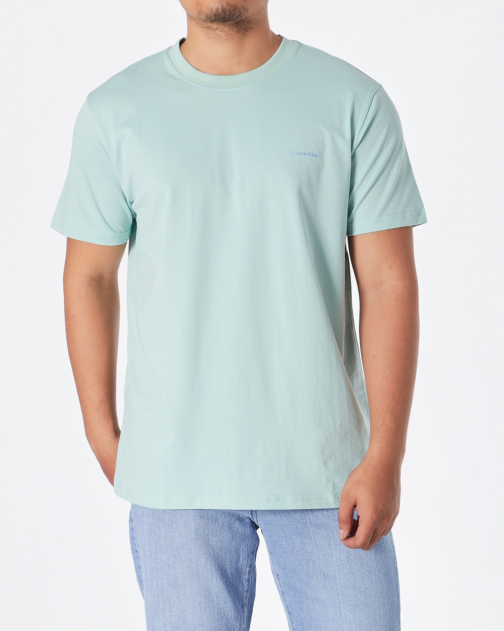 MOI OUTFIT-CK Plain Color Men Green T-Shirt 15.90