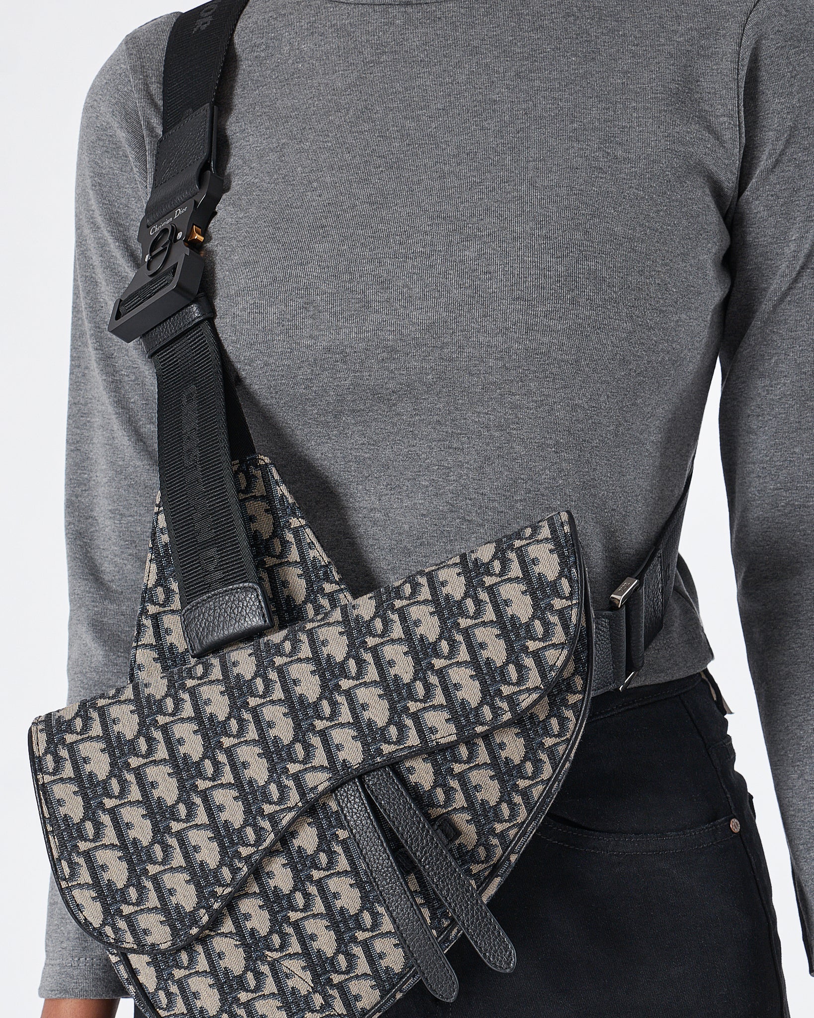MOI OUTFIT-Dior Saddle Bag 219
