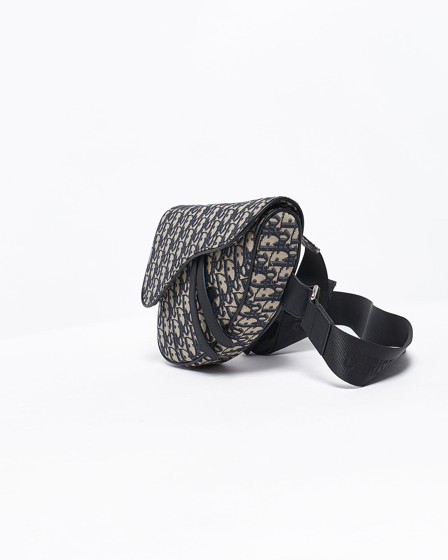 MOI OUTFIT-Dior Saddle Bag 84.90