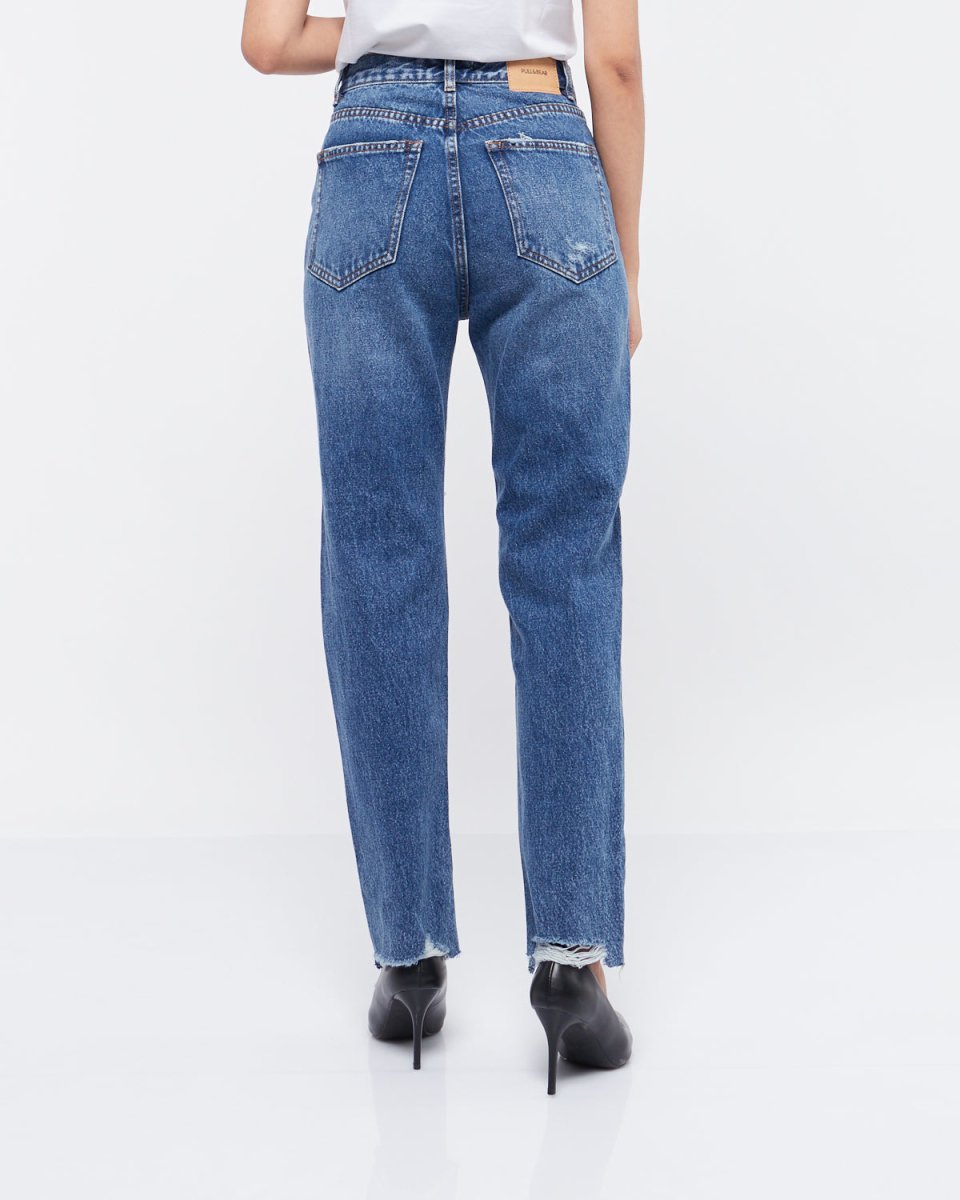 MOI OUTFIT-Distressed Lady Boyfriend Jeans 19.90