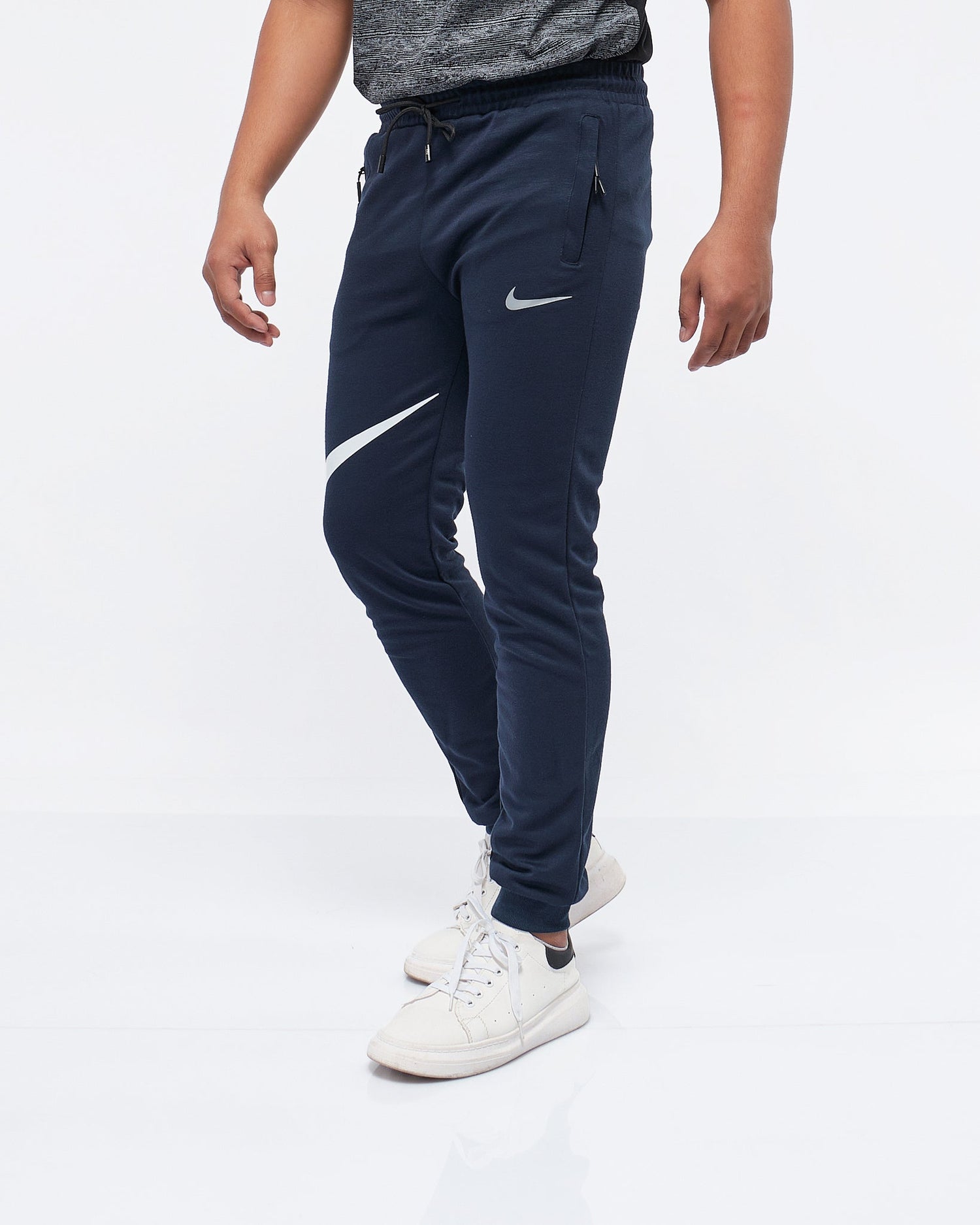 MOI OUTFIT-Double Swooh Logo Printed Men Joggers 14.90