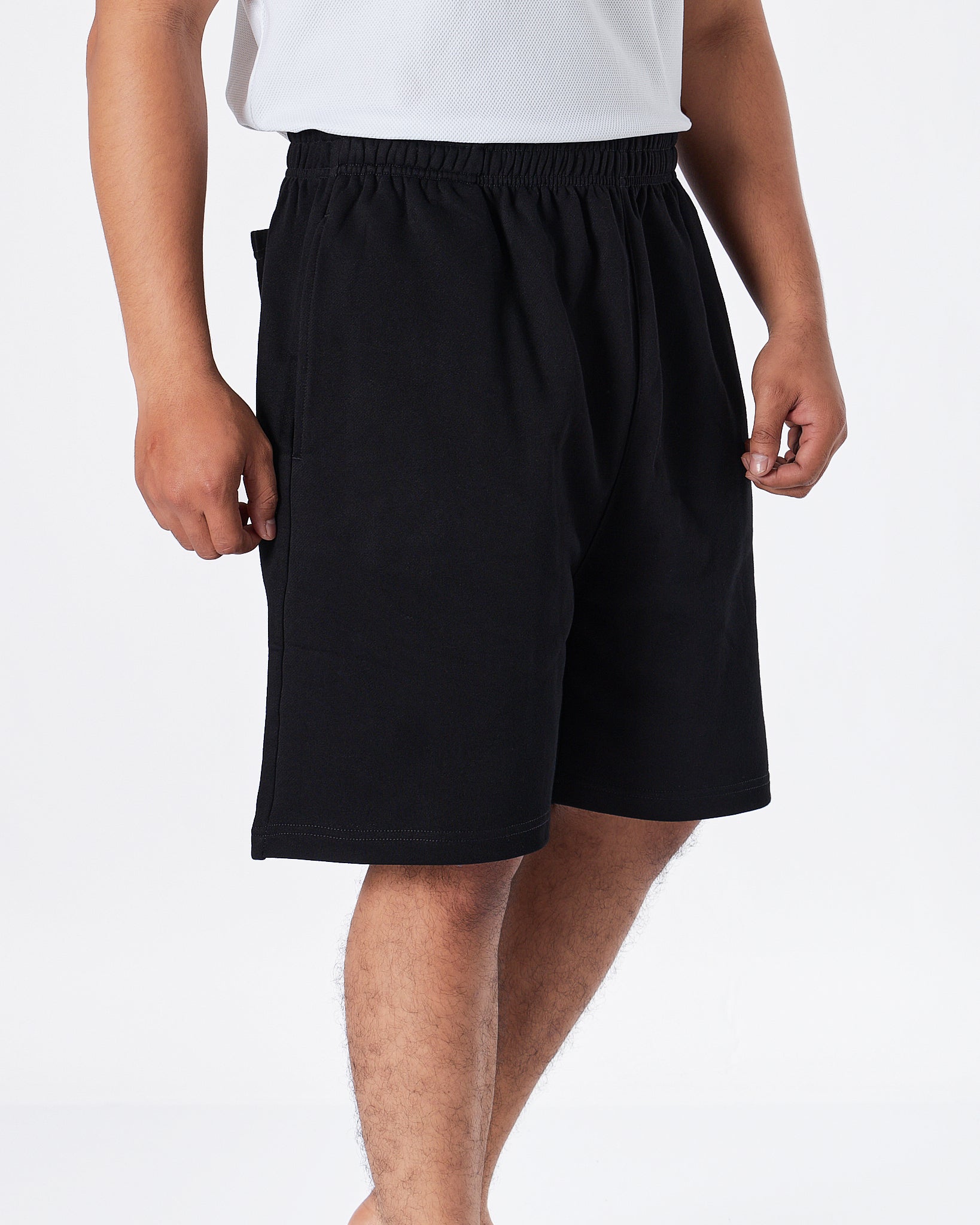 MOI OUTFIT-DRE Men Black Shorts 22.90