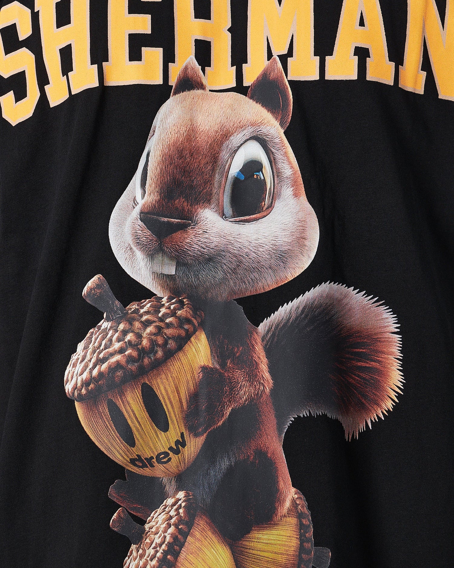 MOI OUTFIT-DRE Squirrel Sherman Unisex Black T-Shirt 22.90