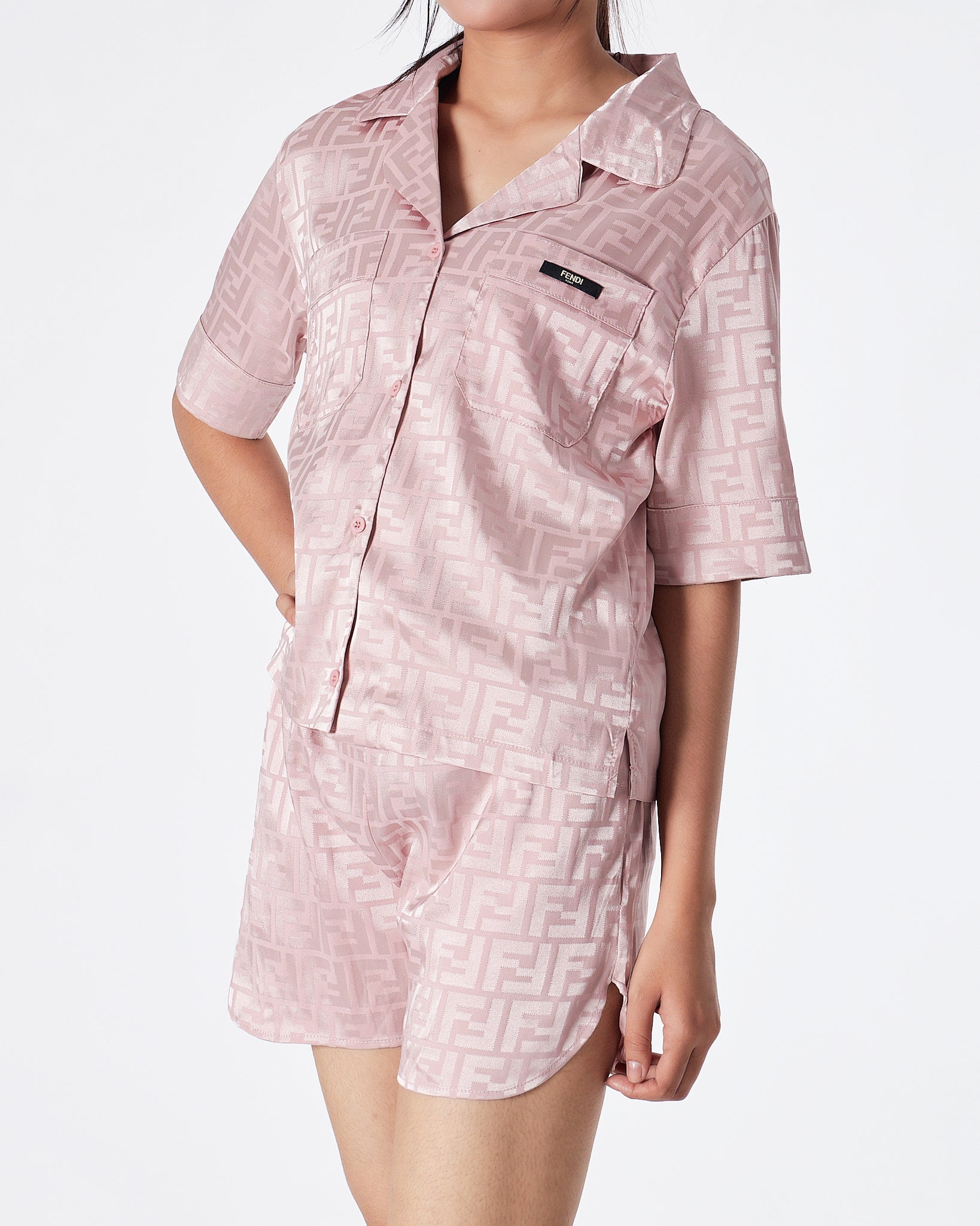 MOI OUTFIT-FF Monogram Lady Pink Set Shirt + Short 2pcs 79.90