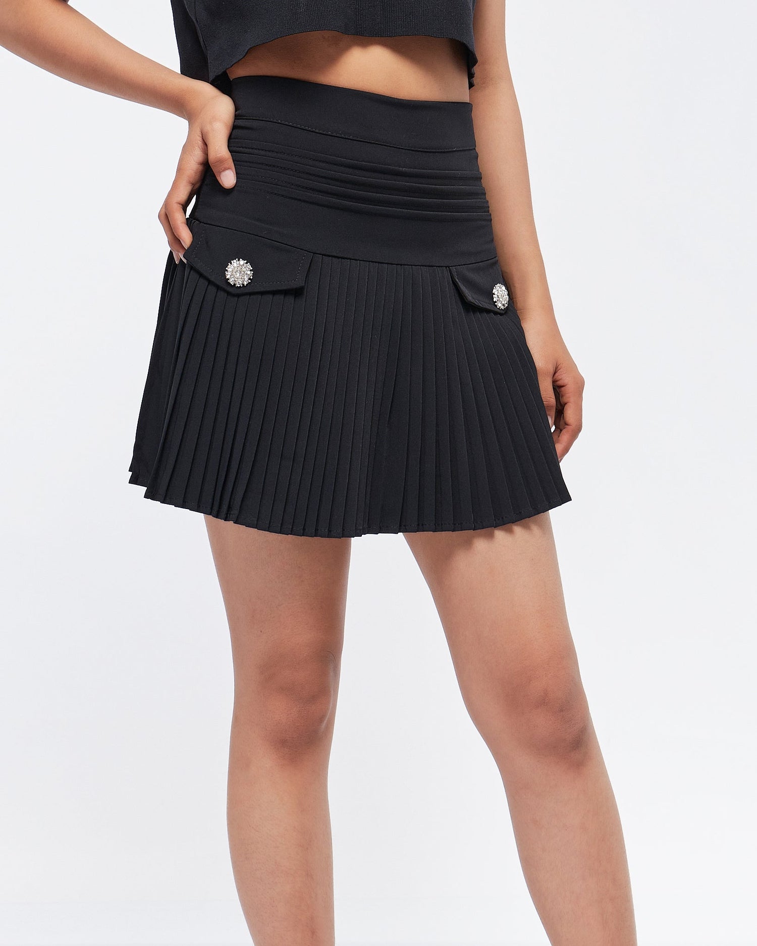 MOI OUTFIT-Front Button Pleated Mini Lady Skirts 19.90