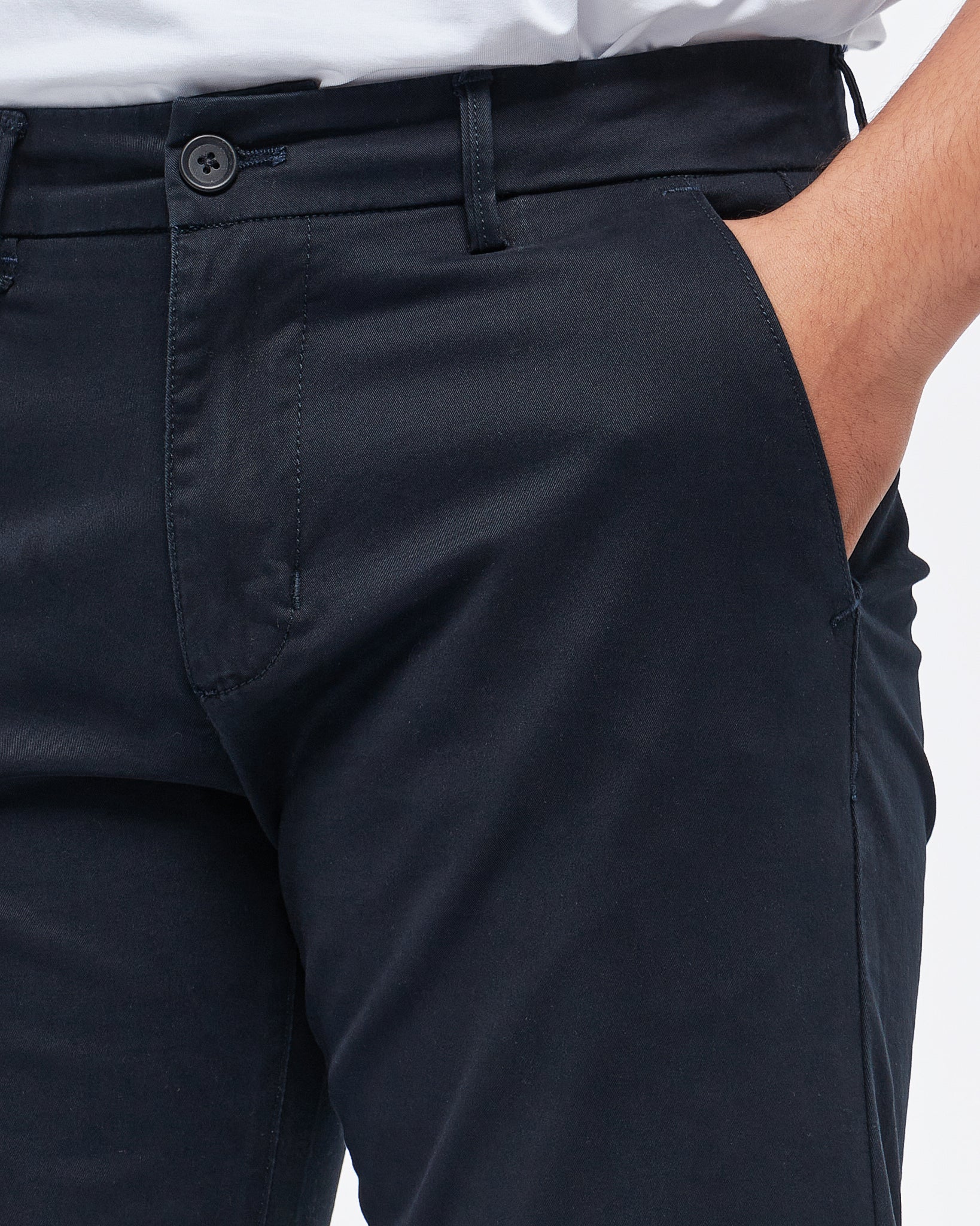 MOI OUTFIT-Gap Khaki Regular Fit Men Pants 23.90