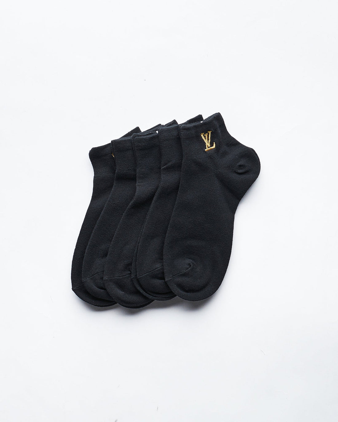 MOI OUTFIT-Gold Logo Embroidered 5 Pairs Quarter Socks 15.90