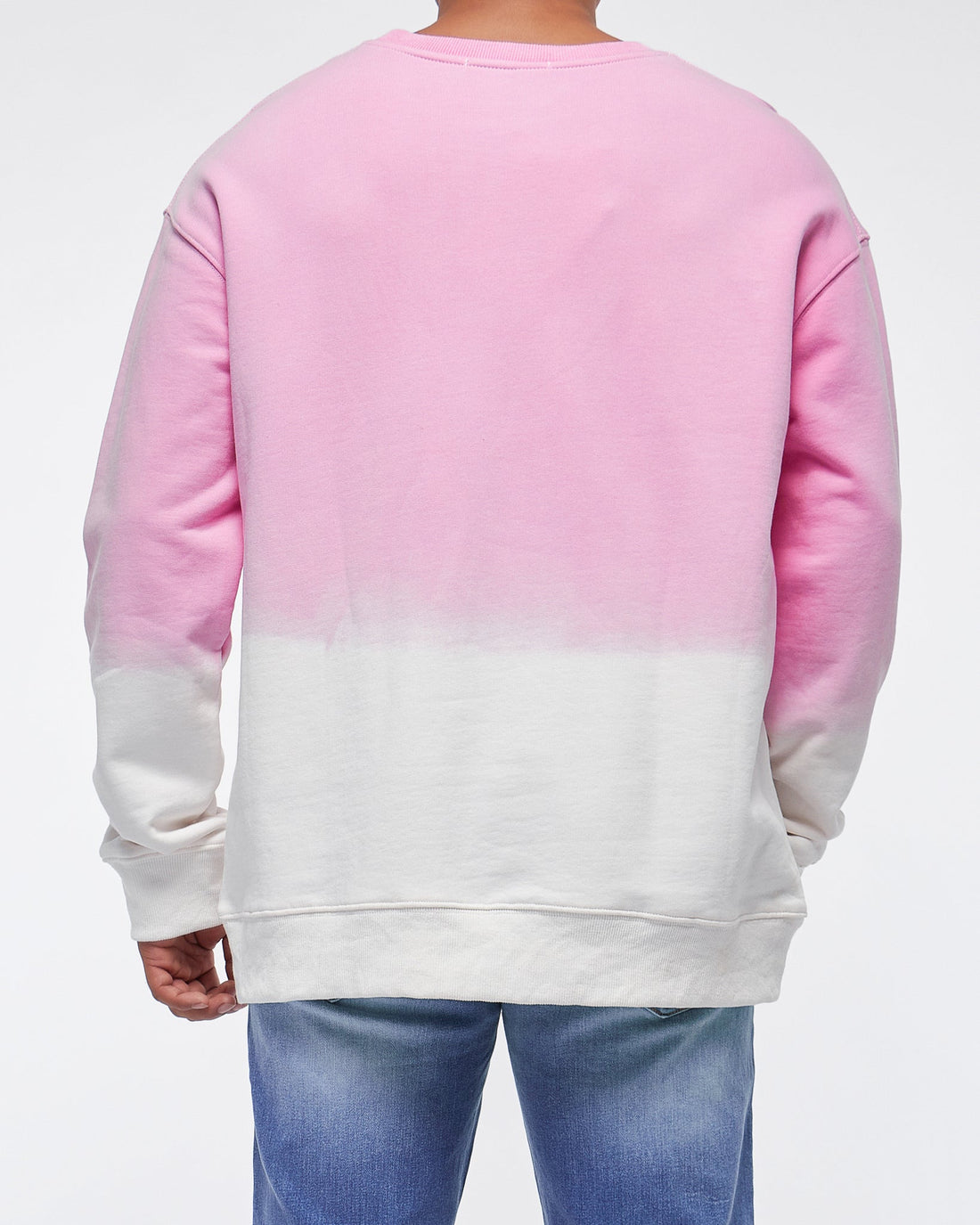 MOI OUTFIT-Gradient Color Men Sweater 29.90