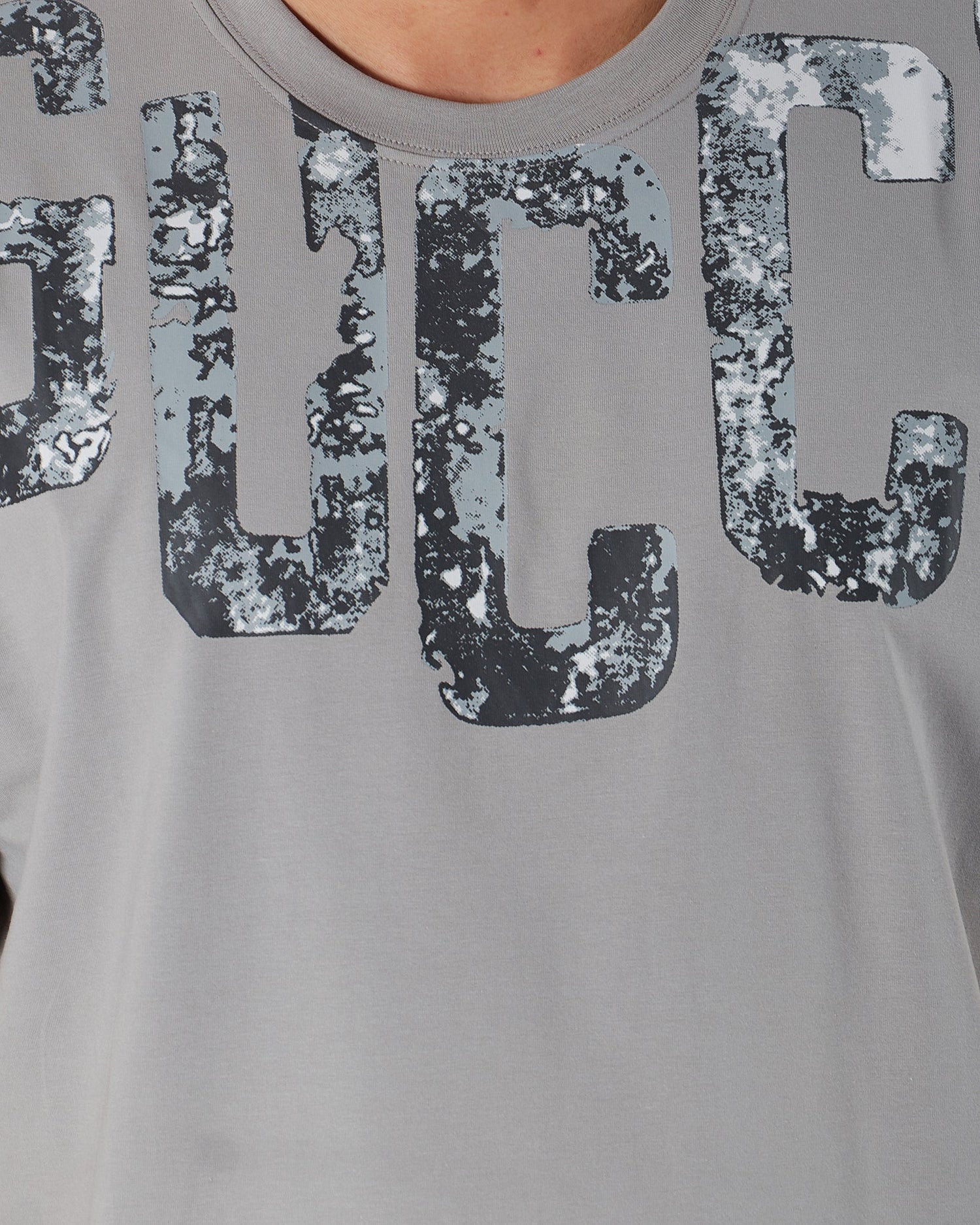 MOI OUTFIT-Gucci Logo Printed Men T-Shirt 15.90