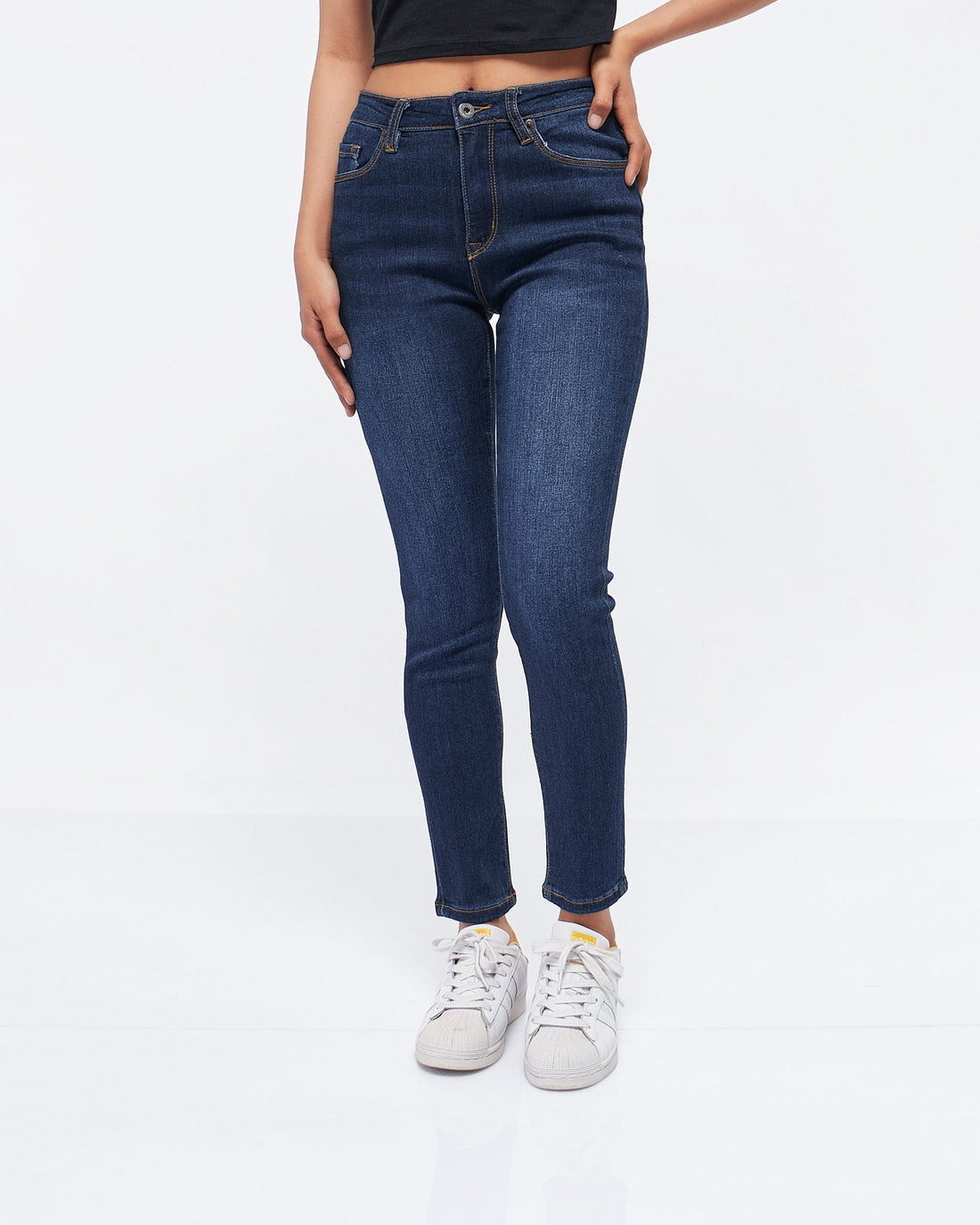 MOI OUTFIT-High Rise Slim Fit 711 Lady Jeans 18.90