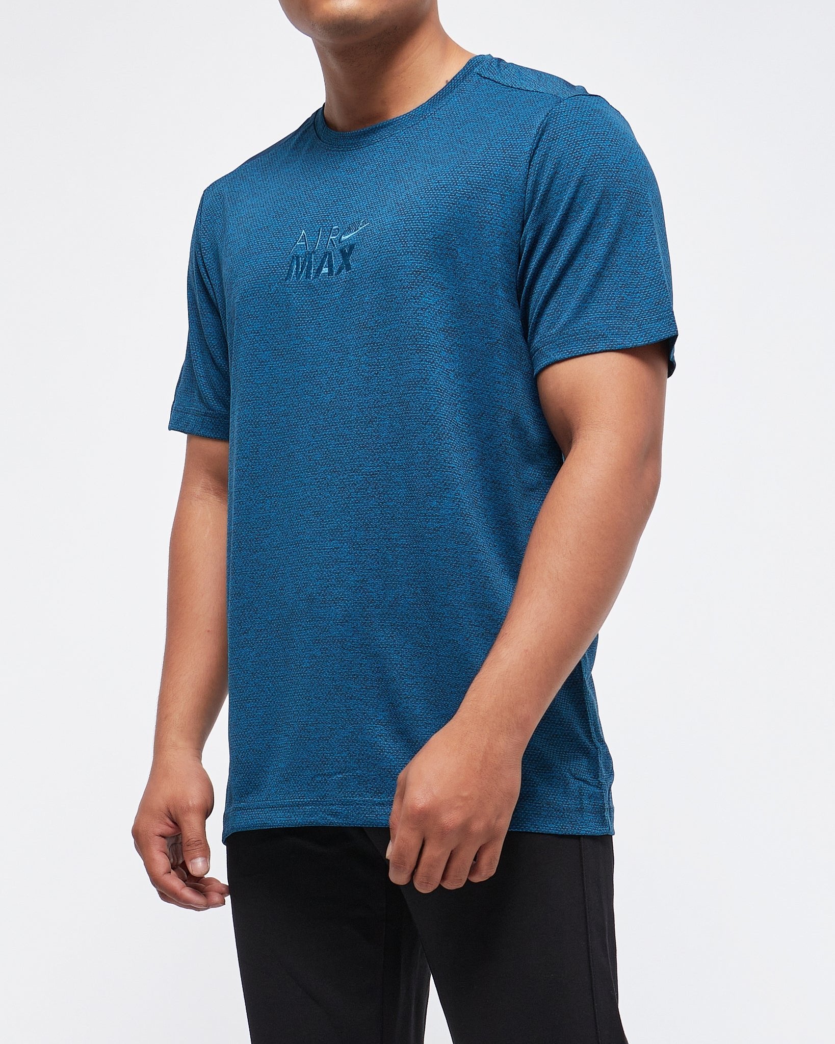 MOI OUTFIT-Logo Embroidered Men T-Shirt Sport 12.90