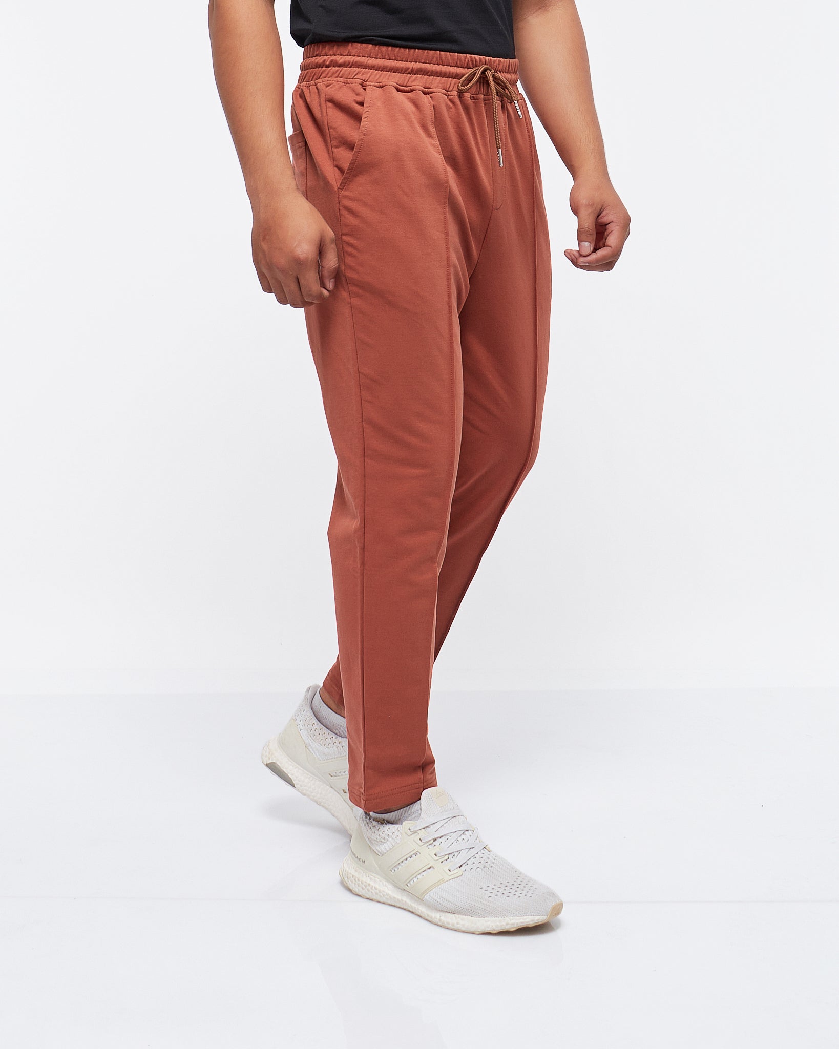 MOI OUTFIT-Logo Embroidered Men Track Pants 17.90