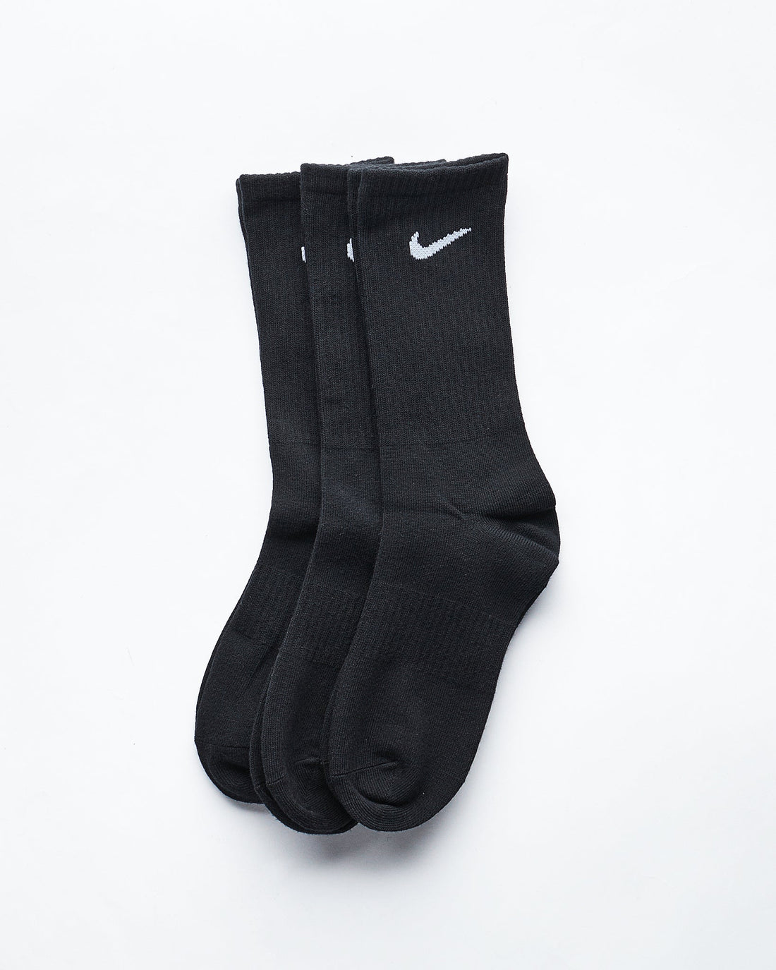 MOI OUTFIT-Logo Embroidered Mid Calf 3 Pairs Socks 8.90