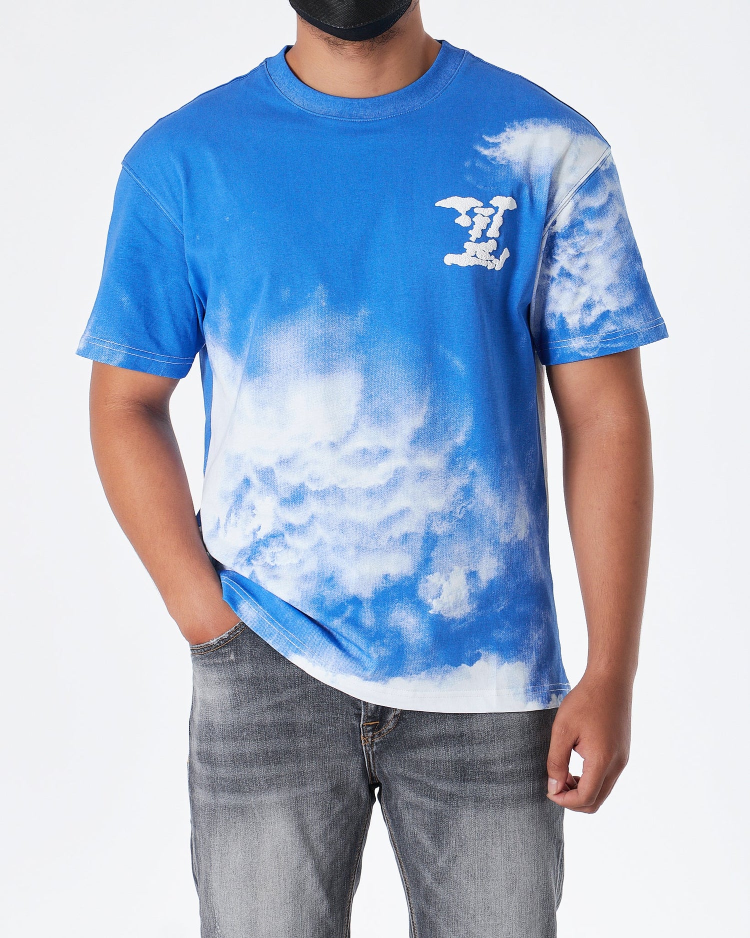 MOI OUTFIT-LV Cloudy Printed Men T-Shirt 52.90