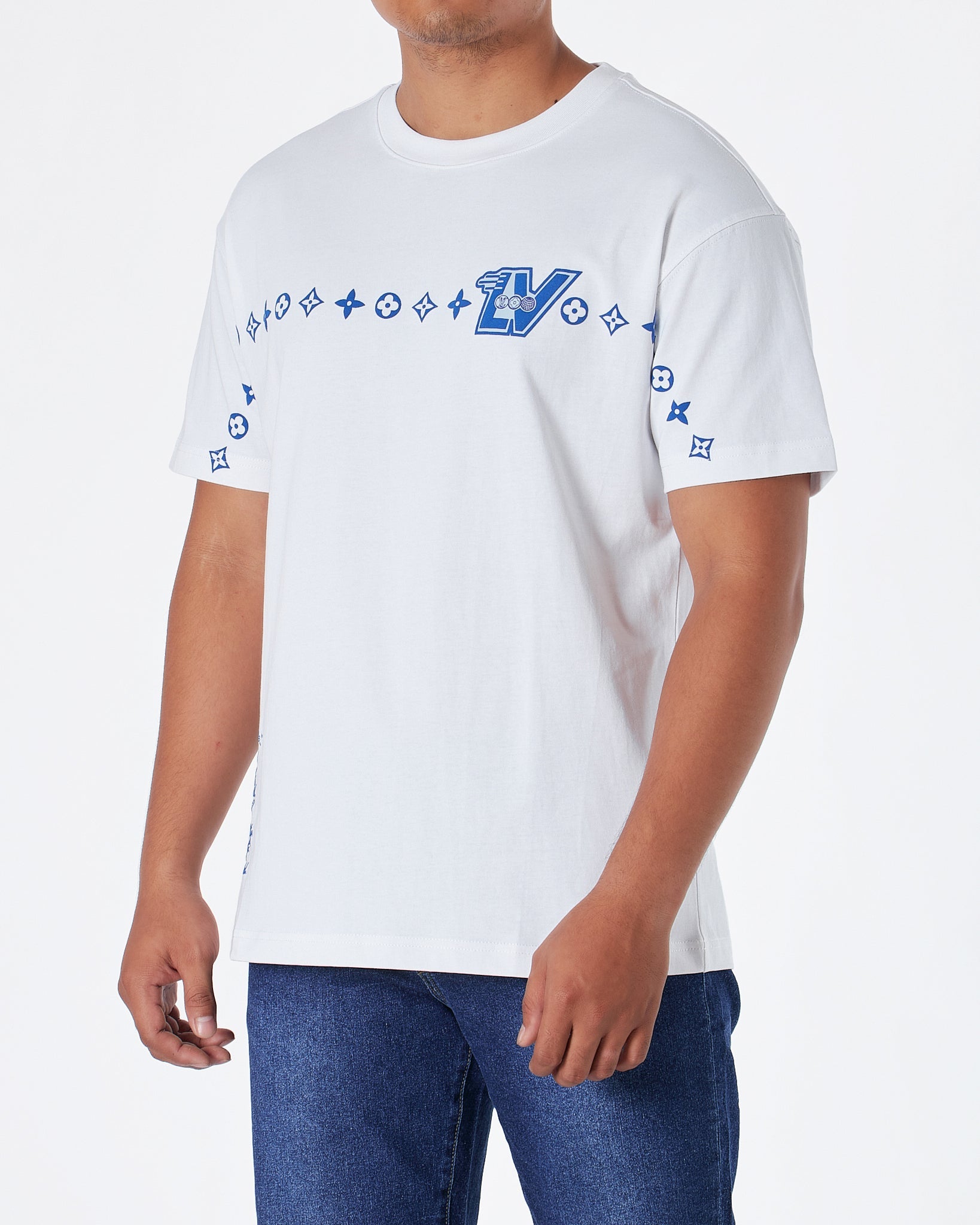 MOI OUTFIT-LV Logo Printed Men T-Shirt 49.90