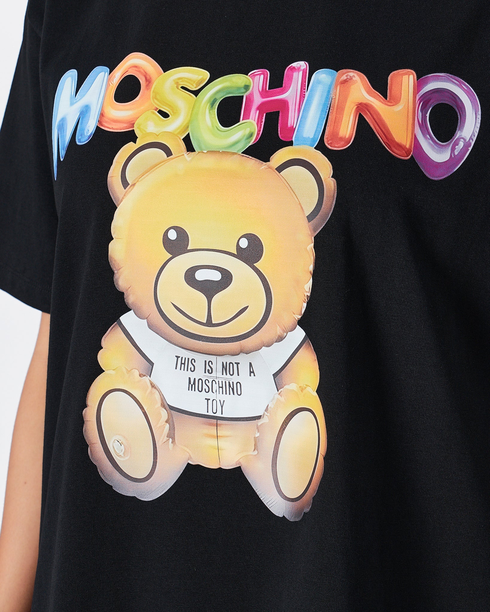 MOI OUTFIT-MOS Teddy Bear Unisex Black T-Shirt 23.90