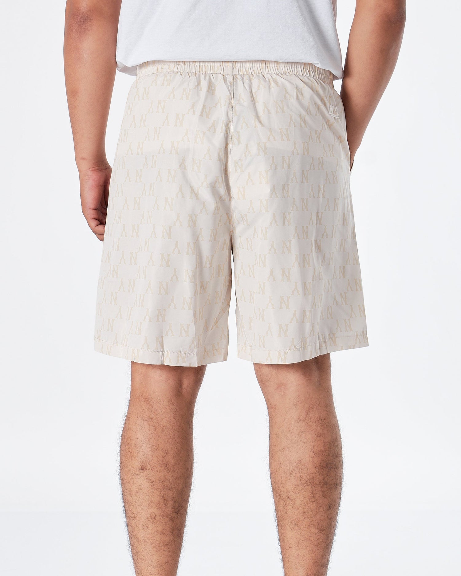 MOI OUTFIT-NY Monogram Men Cream Shorts 23.90