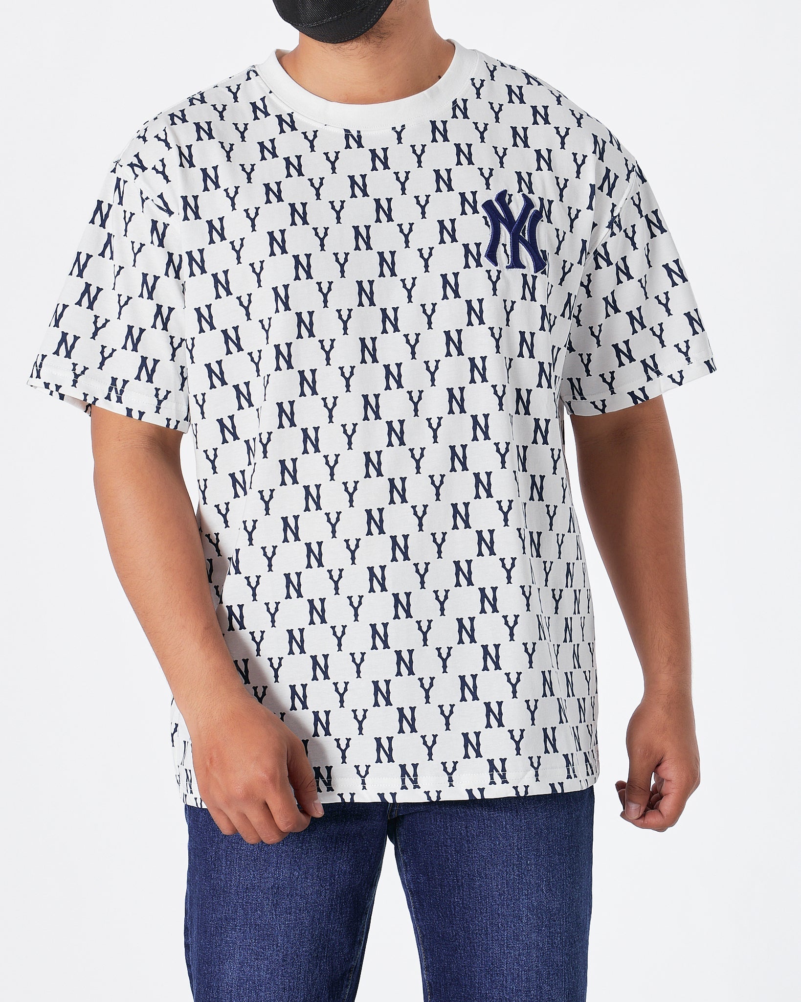MOI OUTFIT-NY Monogram Unisex White T-Shirt 19.90