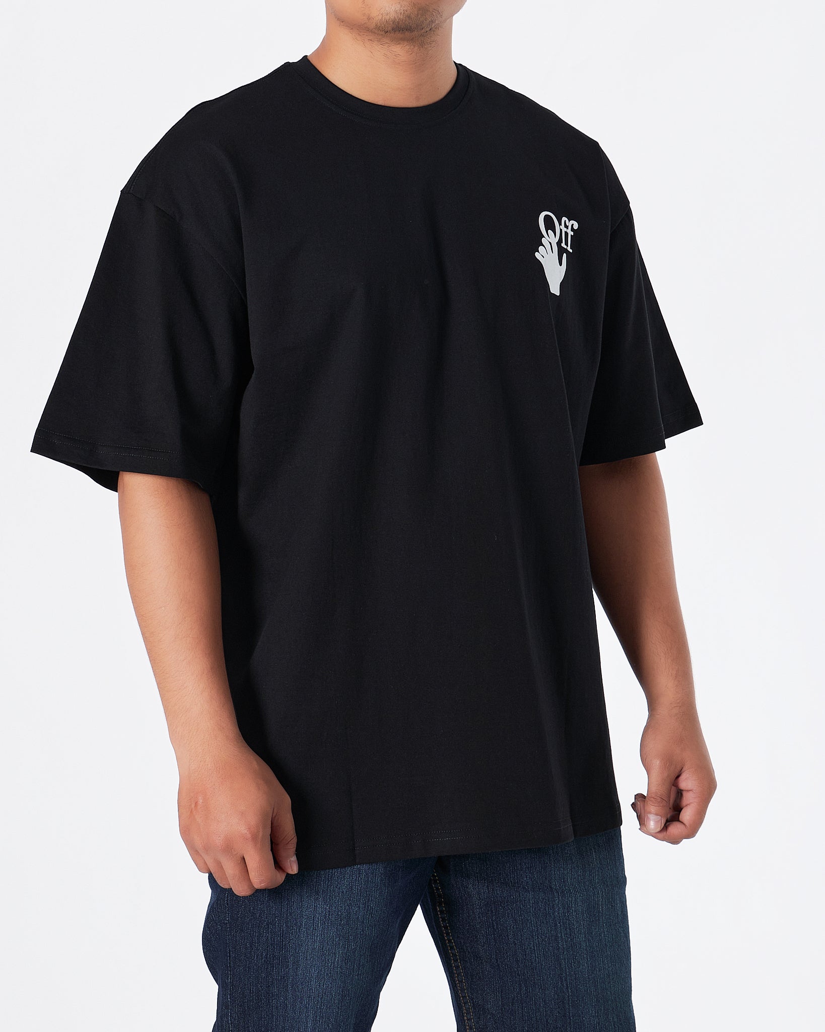 MOI OUTFIT-OW Back Cross Arrow Men Black T-Shirt 18.90