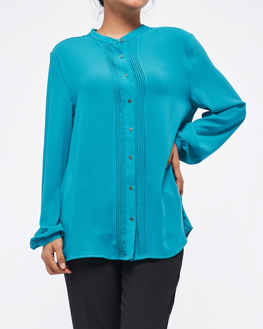 MOI OUTFIT-Plain Color Henley Lady Blouse 19.90