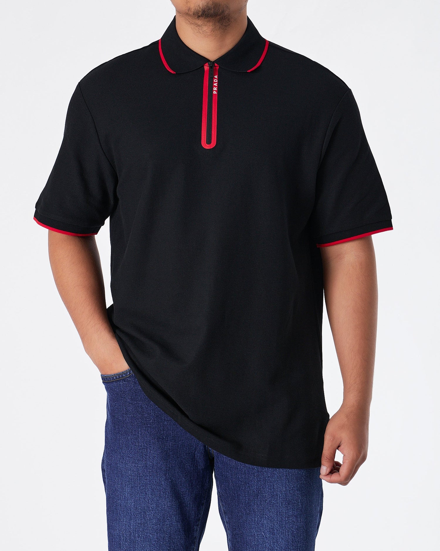 MOI OUTFIT-PRA Zip Collar Men Black Polo Shirt 62.90