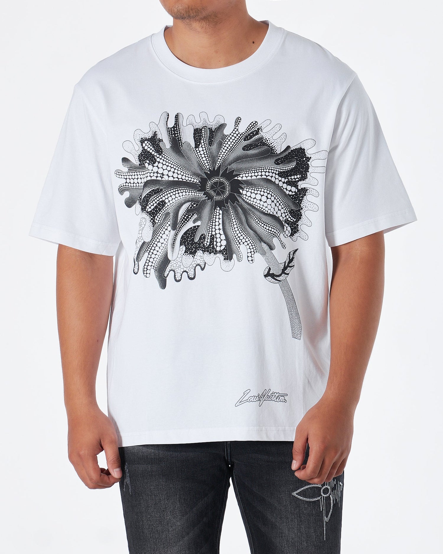MOI OUTFIT-Psychedelic Flower Printed Men T-Shirt 48.90