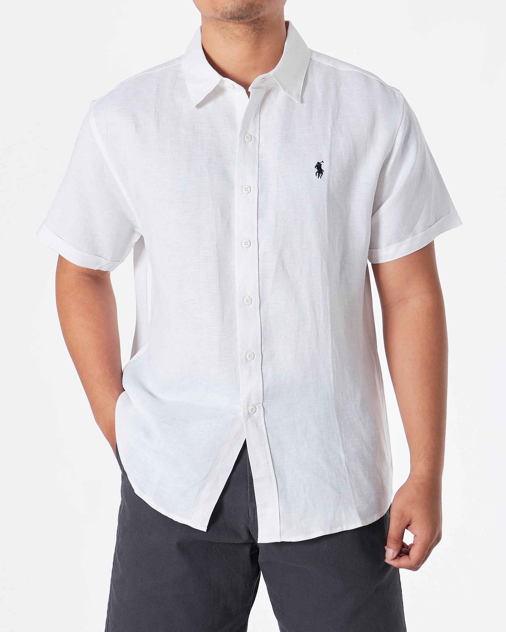 MOI OUTFIT-RL Cotton Men White Shirts Short Sleeve 28.90