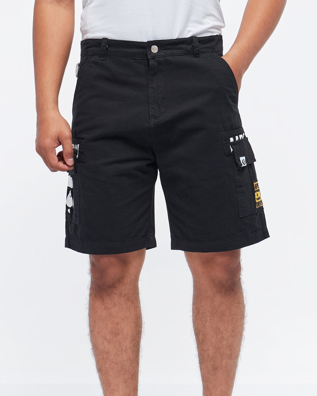 Mini Dots Men Short Pants 18.50 - MOI OUTFIT