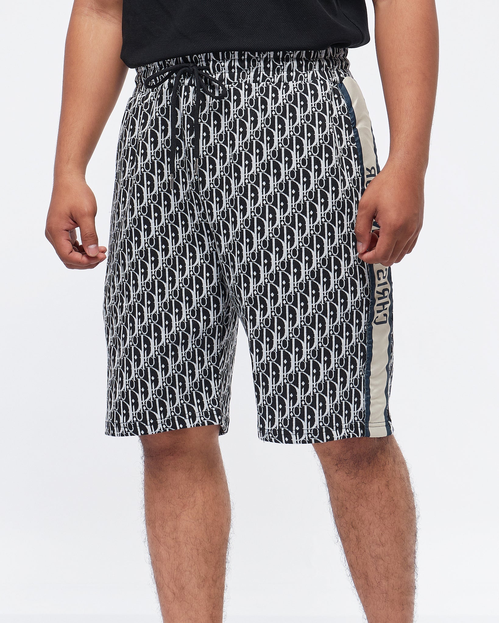 MOI OUTFIT-Side Striped Logo Over Printed Men Shorts 18.90