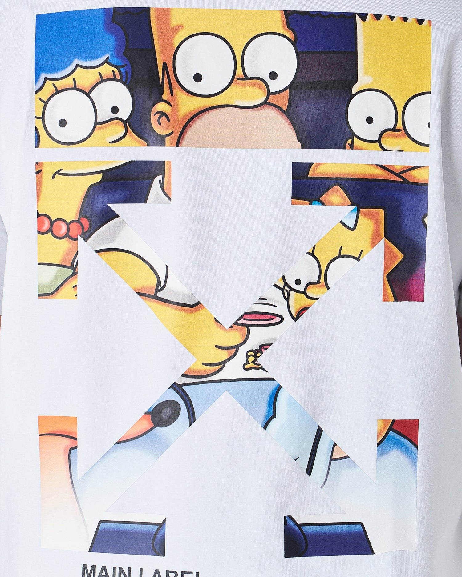 MOI OUTFIT-Simpsons Cross Arrow Printed Men T-Shirt 19.90