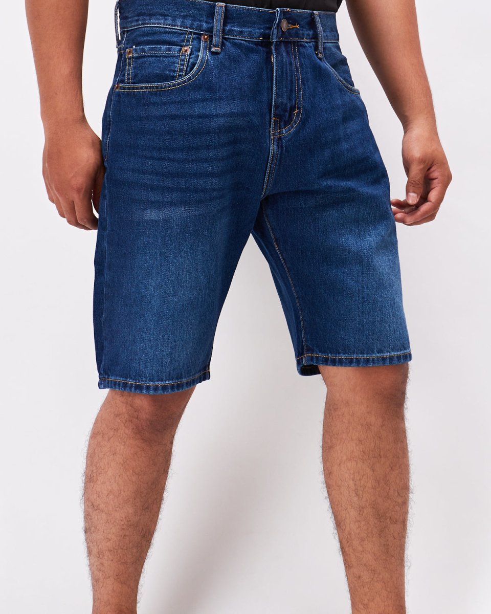 MOI OUTFIT-Slim Fit Men Short Jeans 17.50