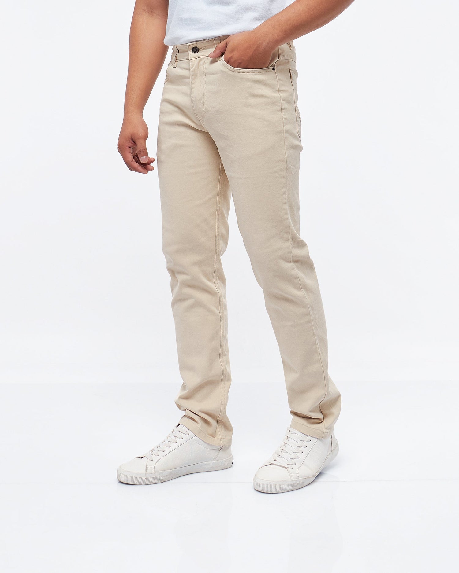 MOI OUTFIT-Soft Stretchy Men Jeans 24.90