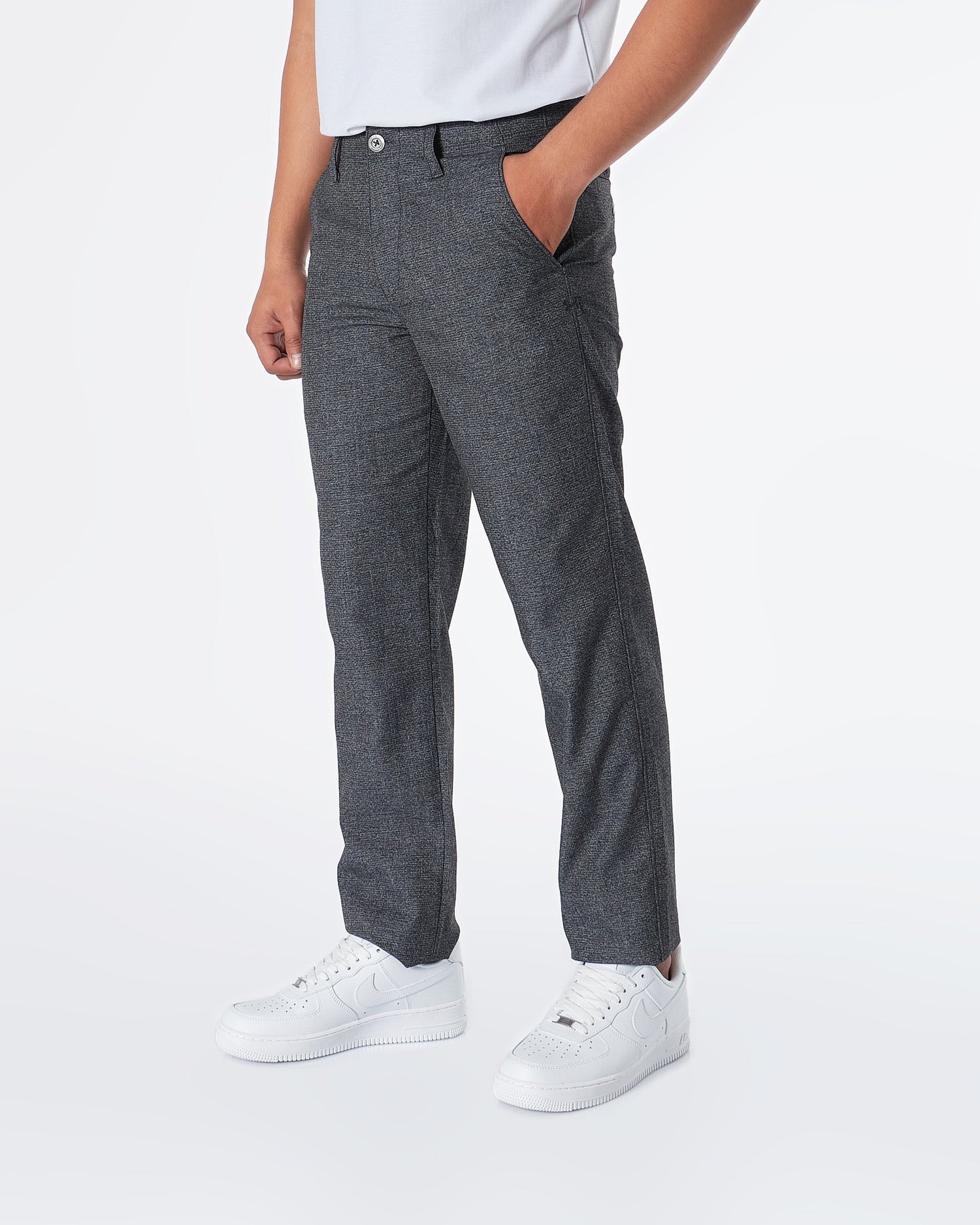 MOI OUTFIT-UA Casual Fit Men Dark Grey Khaki Pants 28.90