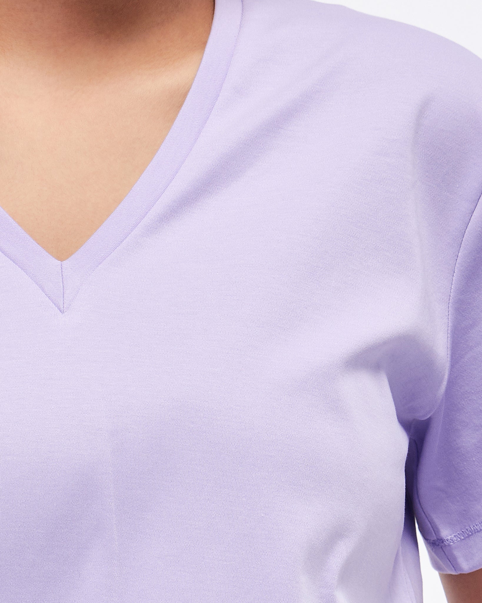 MOI OUTFIT-V Neck Candy Color Lady T-Shirt 22.90