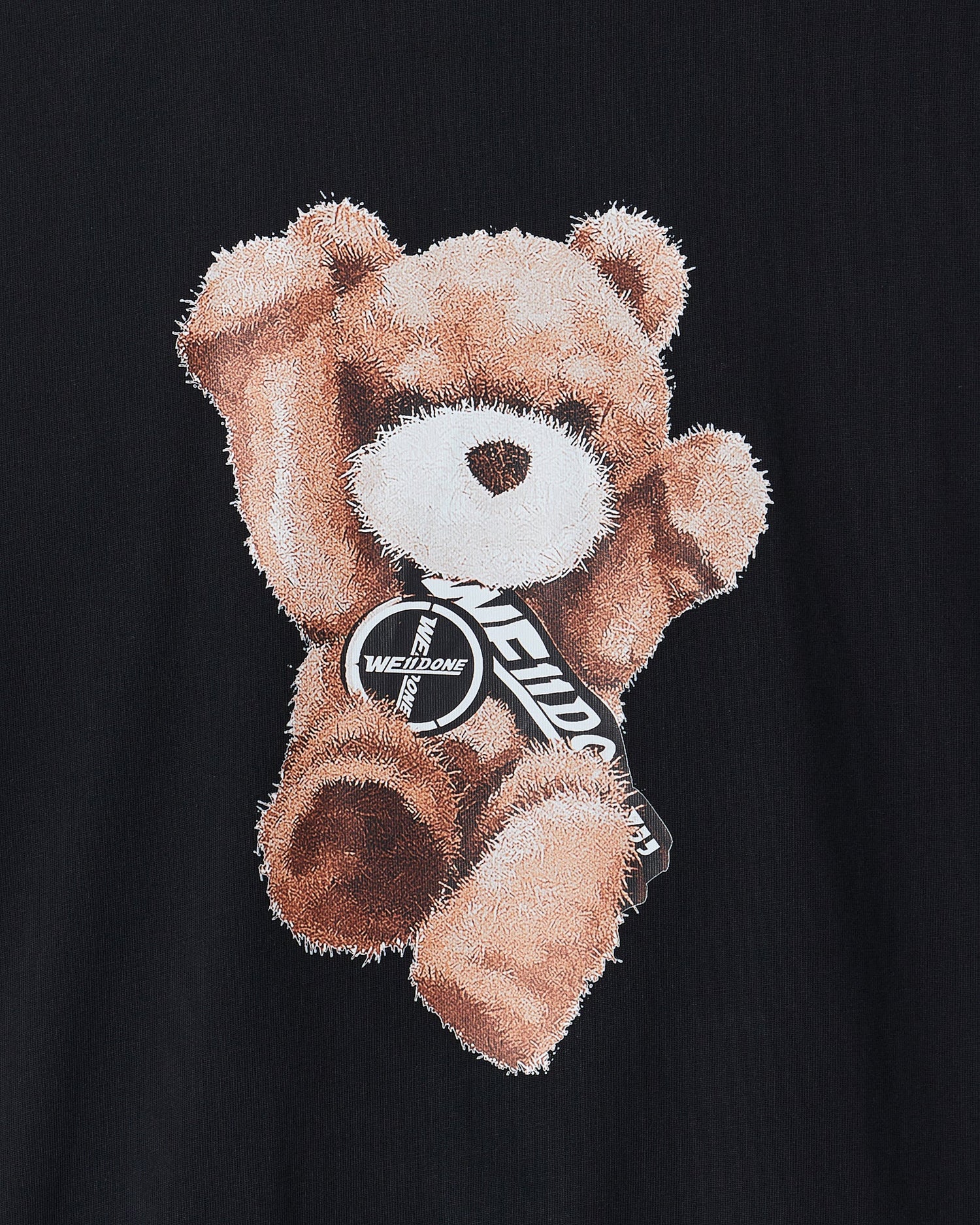 MOI OUTFIT-WE1 Teddy Bear Unisex Black T-Shirt 24.90